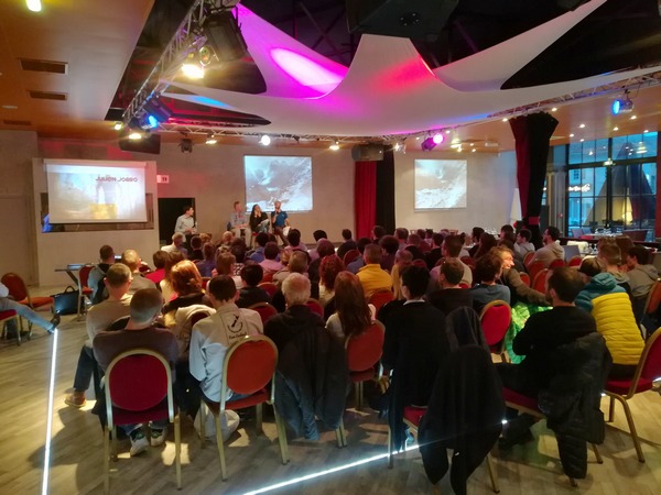 28958756_10155769523174930_1666529589536489472_o - Copie