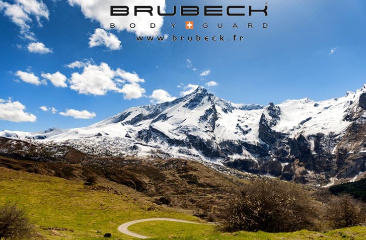 30412088_356717488168735_437972727939558219_n